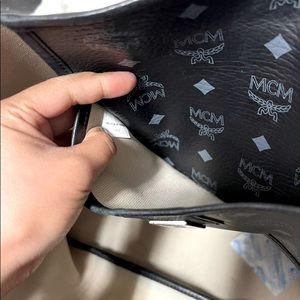 No rips is tears like new